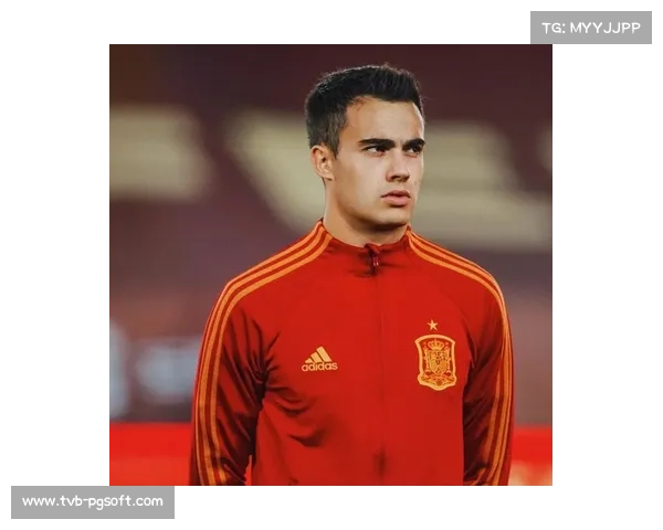 西班牙边卫雷吉隆自由身加盟迈阿密国际，签约至2027年